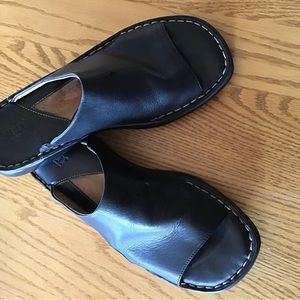 Comfortable Born Slip On Sandals